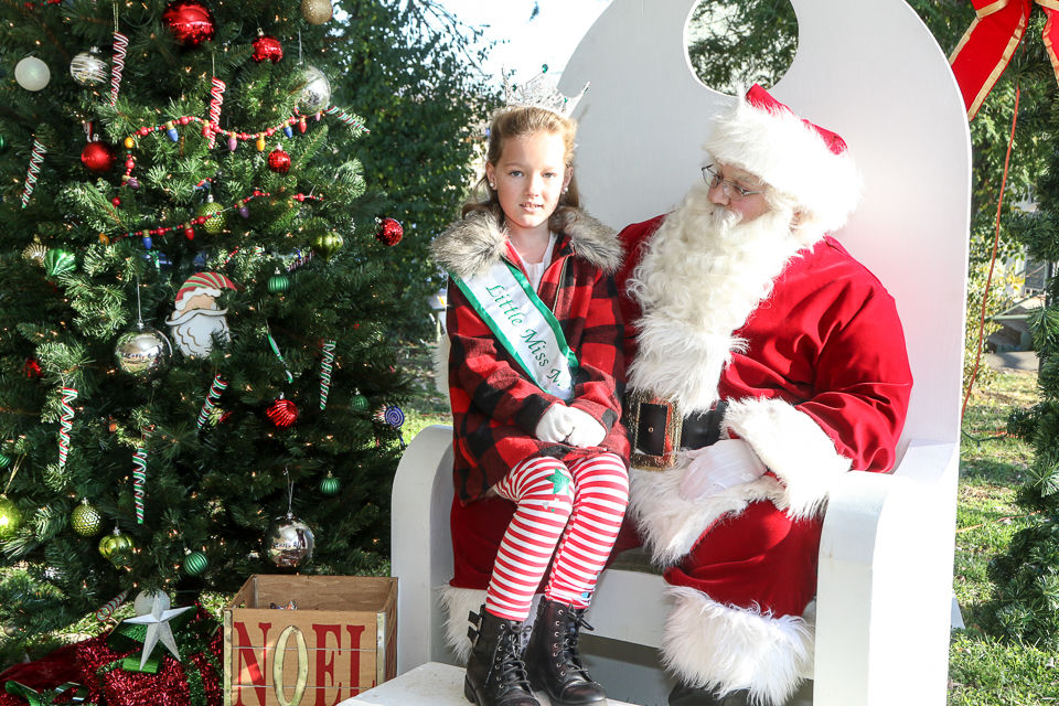 Winter Carnival _ Santa 11-24-19-8438.JPG